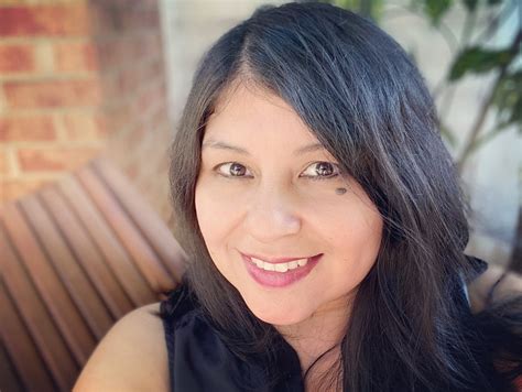 Cristina Benitez.